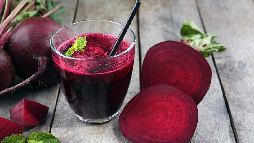 pancar-suyu-yaslilarda-tansiyonu-dusuruyor